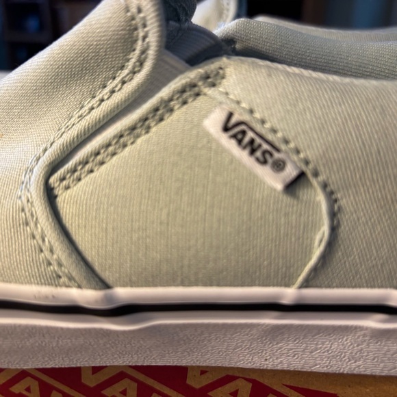😍NEW! Vans “Asher” Classic Aqua Slip-On Shoes Y 6, Women’s 7.5 - Picture 6 of 8
